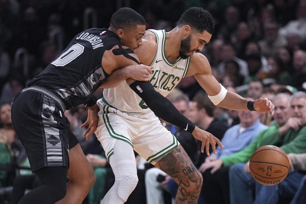 还彰显了他 还彰显了他