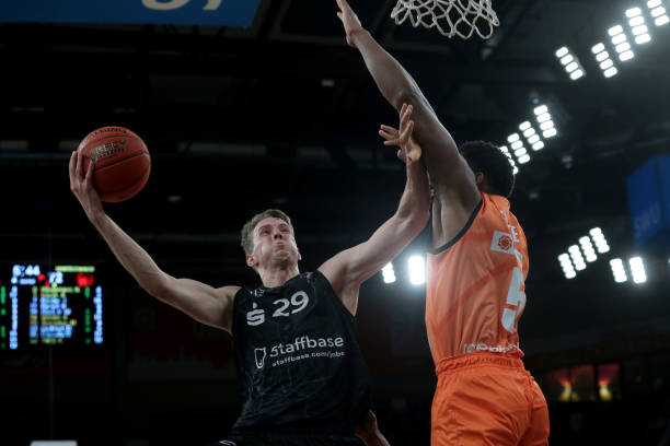 浓眉的复苏 浓眉的复苏