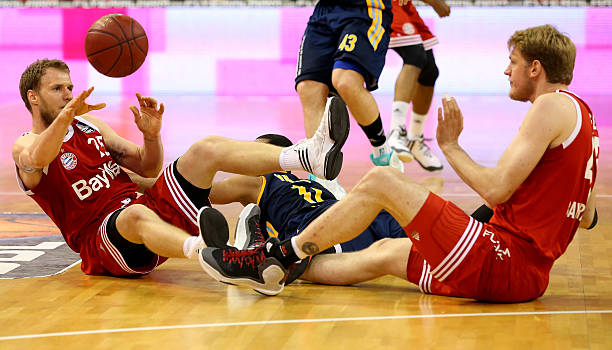 1战胜张浩 1战胜张浩